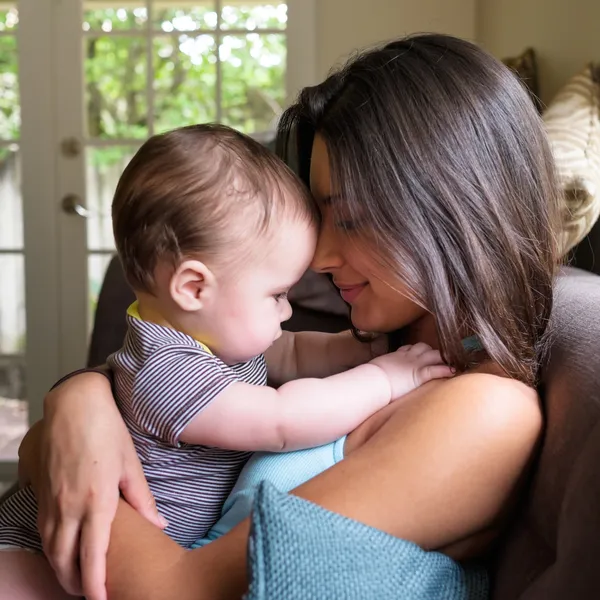 Babyliebe — Stockfoto