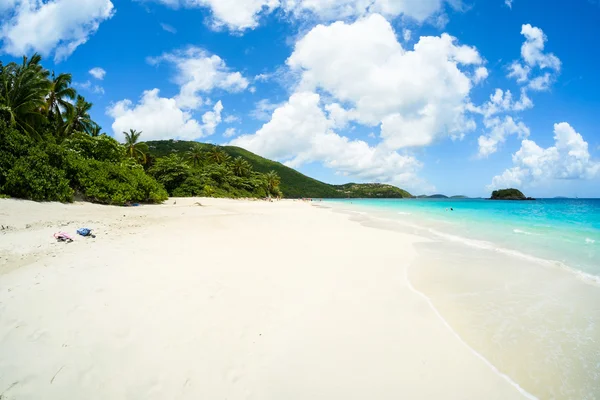 Bella spiaggia di caraibi — Foto Stock