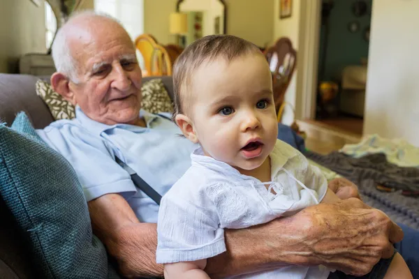 Baby boy with great grandfather — Stock Photo, Image