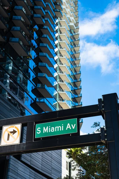 Vista Del Letrero Del Paisaje Urbano Distrito Brickell Miami — Foto de Stock