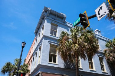 Cityscape of the historic downtown French Quarter district in Charleston, South Carolina