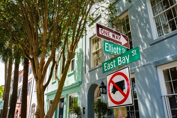 Cityscape Historic French Quarter Residential District Charleston South Carolina — ストック写真