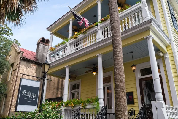 Charleston Jižní Karolína Usa Května 2022 Oblíbená Restaurace Poogan Porch — Stock fotografie