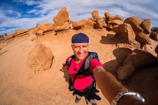 Handsome Middle Age Man Selfie Enjoying Natural Beauty Goblin Valley — Stockfoto