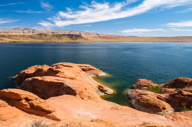 The natural beauty of Sand Hollow State Park in Utah