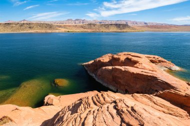 The natural beauty of Sand Hollow State Park in Utah