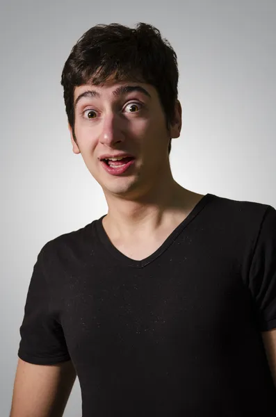 Retrato de un joven sorprendido —  Fotos de Stock