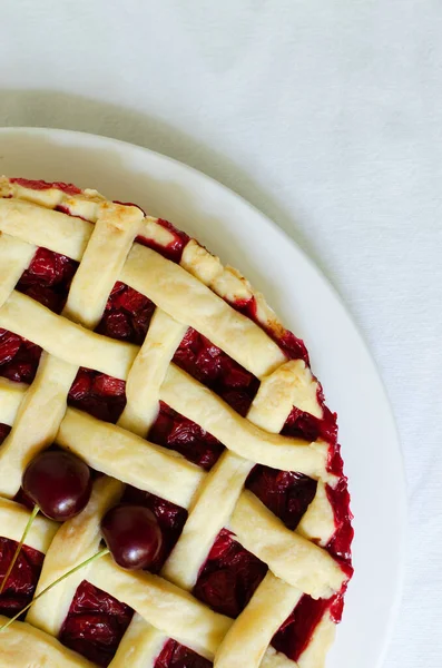 Homemade Cherry Pie Large White Plate Ribs White Tablecloth Table — 图库照片