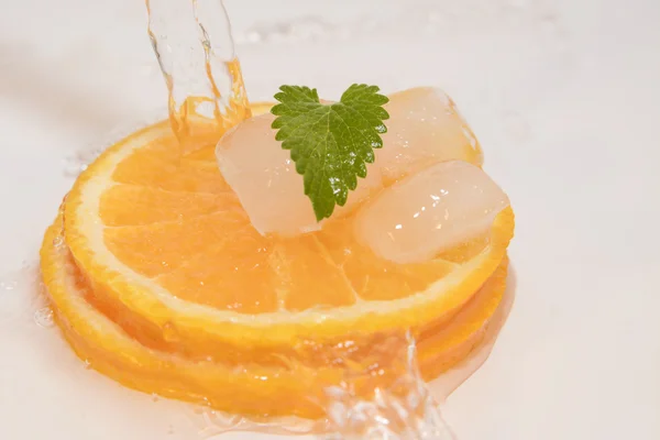 Oranges water — Stock Photo, Image