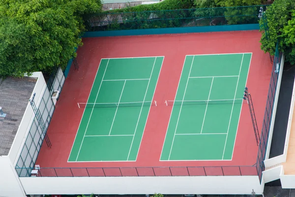 Flygfoto av tennisbana — Stockfoto