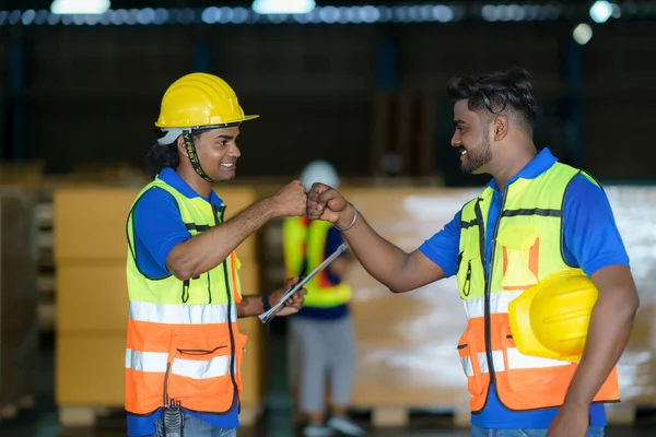 Happy Asian Warehouse Workers Having Fun Fist Bumping Beginning Start — Foto Stock