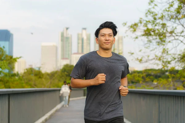 Asiático Sano Atleta Hombre Jogging Mañana Público Ciudad Parque Ciudad — Foto de Stock