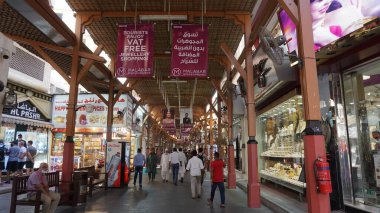 Dubai, Birleşik Arap Emirlikleri, 20 Ekim 2021: Birleşik Arap Emirlikleri 'nde Dubai' nin eski bölümü ve çarşı görüşleri