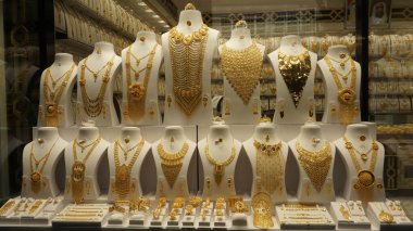 Dubai, Birleşik Arap Emirlikleri, 20 Ekim 2021: Birleşik Arap Emirlikleri 'nde Dubai' nin eski kısmının pazar ve altın piyasasında Jollerias