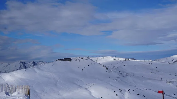 Schneebedeckte Bilder Von Den Bergen Und Skipisten Andorras Dezember 2021 — Stockfoto