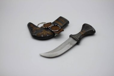 Dubai av bıçağı beyaz arka planda izole