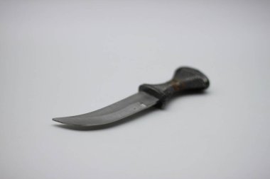 Dubai av bıçağı beyaz arka planda izole