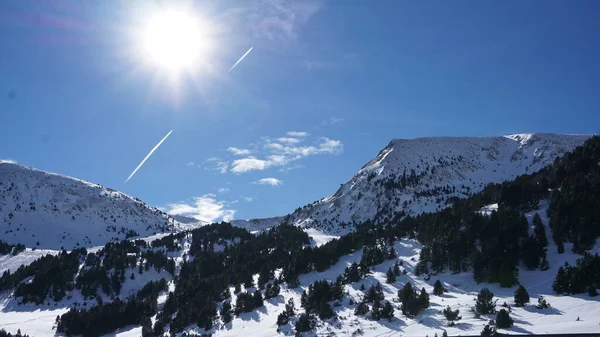 Verschneite Landschaft Der Skipisten Und Berge Von Grandvalira Andorra — Stockfoto