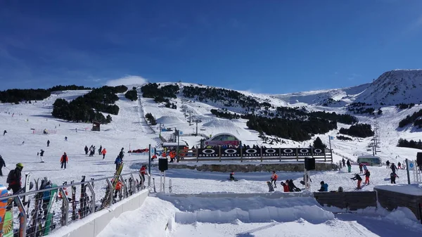 Grandvalira Andora Grudnia 2021 Śnieżny Krajobraz Stokach Grandvaliry Andorze — Zdjęcie stockowe