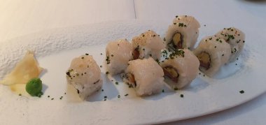 Donostia 'da bir restoranda midye ve idiazabal.