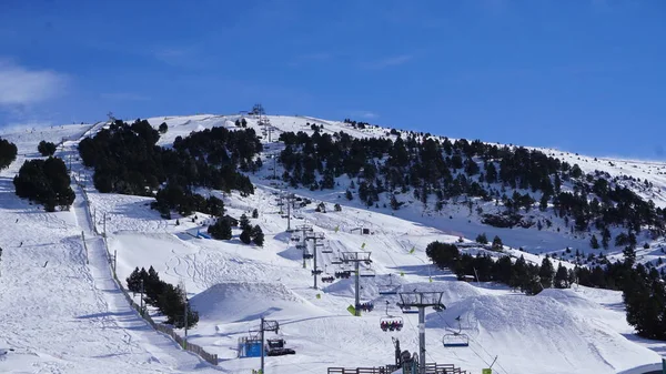 Grandvalira Andora Grudnia 2021 Krajobraz Narciarski Śnieżny Ośrodku Narciarskim Grandvalira — Zdjęcie stockowe