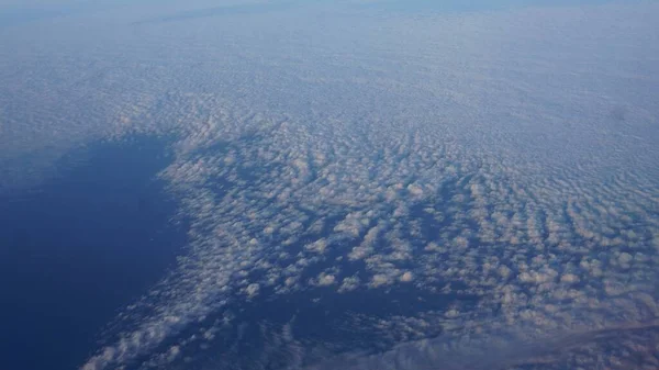 Vista Aérea Nascer Sol Sobre Nevoeiro Mar Com Nuvens Brancas — Fotografia de Stock