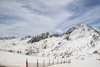 Andorra 'dan GrandValira kayağı. Pireneler dağları