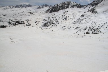 Andorra 'dan GrandValira kayağı. Pireneler dağları