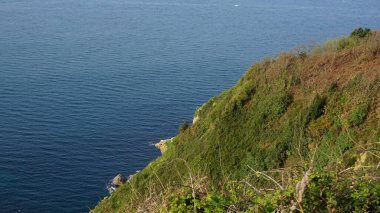 Donostia 'dan Pasaia' ya giden Bask bölgesinin manzarası..
