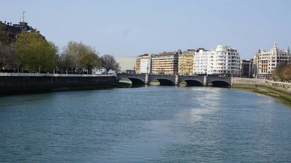 Paisaje Del Río Urumea Una Tarde Soleada Donostia San Sebastián —  Fotos de Stock