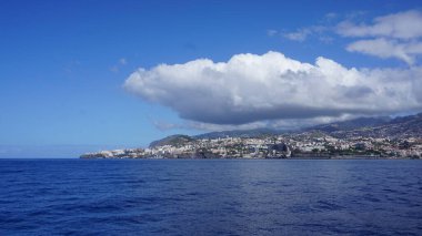 Portekiz, Madeira, Funchal şehrinin manzarası.