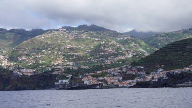 Portekiz, Madeira, Funchal şehrinin manzarası.