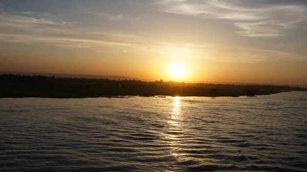在埃及尼罗河畔的落日 — 图库照片