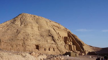 Mısır 'daki Abu Simbel tapınaklarının manzarası