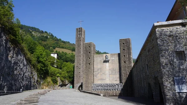 View Sanctuary Arantzazu Gipuzkoa Basque Country — Stock Fotó