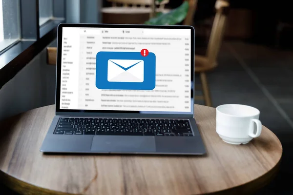 Mail Communicatie Verbindingsbericht Aan Mailing Contacten Telefoon Global Letters Concept — Stockfoto