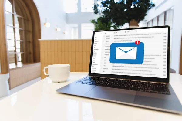 Mail Communicatie Verbindingsbericht Aan Mailing Contacten Telefoon Global Letters Concept — Stockfoto