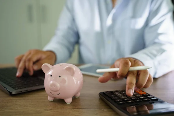 Businessman Working Desk Office Finance Accounting Saving Money Piggy Bank — ストック写真