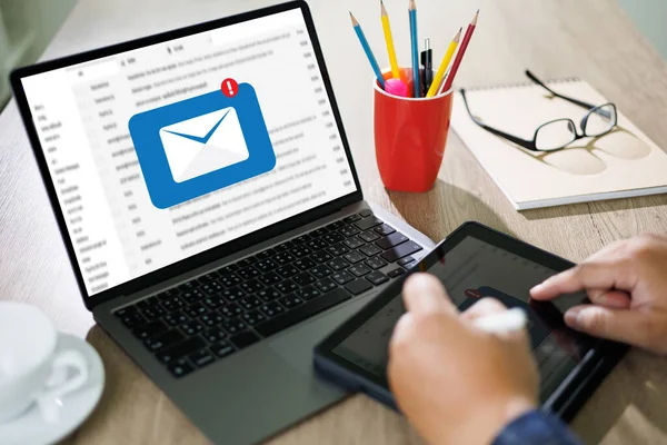 Mail Communicatie Verbindingsbericht Aan Mailing Contacten Telefoon Global Letters Concept — Stockfoto