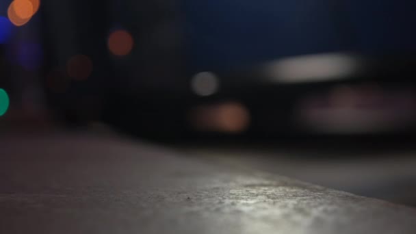 Lumières de voitures de passage sur la route. Texture abstraite fantastique — Video
