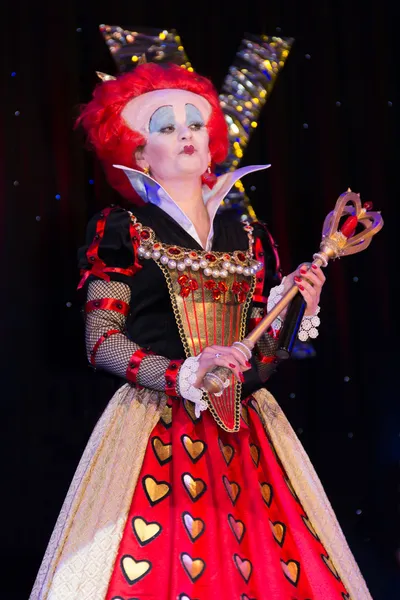 Harikalar Diyarında alice den kırmızı qween