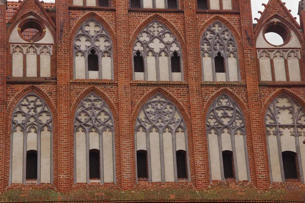 Piękna fasada katedry — Zdjęcie stockowe