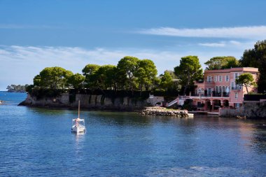Saint Jean-Cap-Ferrat (Fransa), 18 Eylül 2021. Cte d 'Azur' daki en zarif yerlerden biridir. Beaulieu Sur 'un yanında yer alır ve Monako Prensliğine çok yakındır.. 