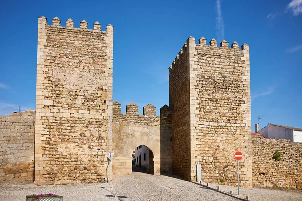 ミランダ ドゥロ ポルトガル語 2022年5月5日 ポルトガルの中世の城壁です 市街地に位置し 道路に囲まれています — ストック写真