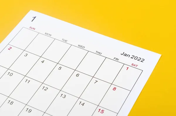 Cierre Enero 2022 Hoja Calendario Sobre Fondo Amarillo —  Fotos de Stock