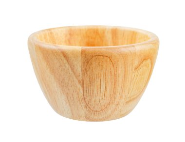 Beyaz arkaplanda izole edilmiş boş tahta bardak, kaydedilmiş kırpma yolu.