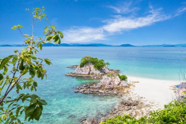 Koh Khai Nai, Tayland 'ın Phuket ilindeki ada..