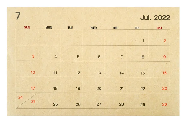 白い背景に隔離された再生紙から作られた2022年7月茶色のカレンダー クリッピングパスを保存 — ストック写真