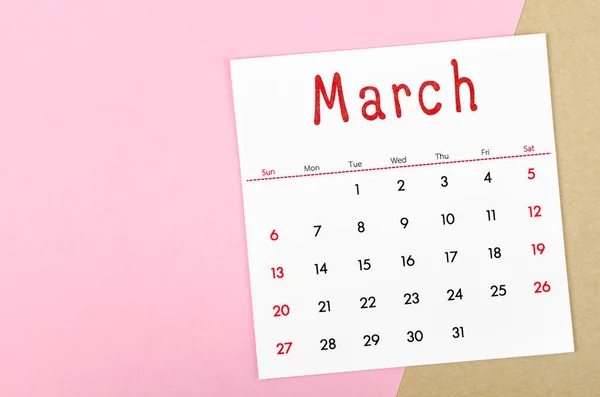 2022年3月的日历 粉色背景 有空隙 — 图库照片
