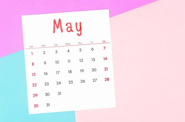 Календар Травня 2022 Року Різнокольоровому Тлі — стокове фото